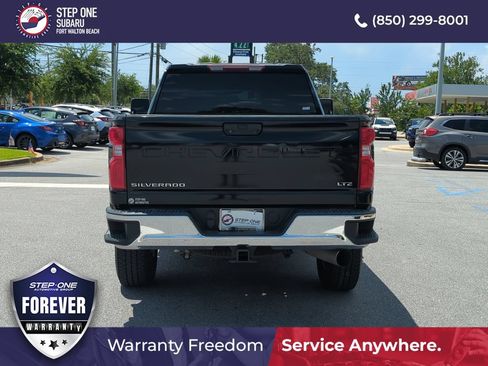 Used 2022 Chevrolet Silverado 2500 LTZ w/ Z71 Off-Road Package AWD/4WD image 6