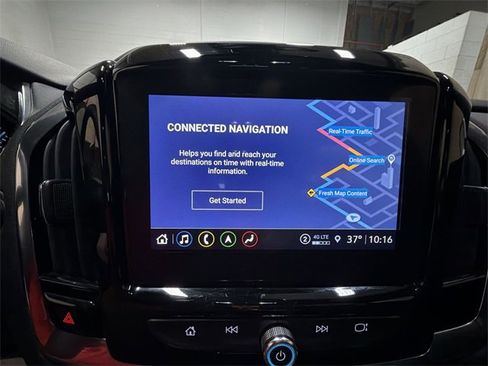 Used 2023 Chevrolet Traverse RS image 18