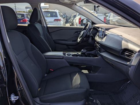 Used 2023 Nissan Rogue S AWD/4WD image 33