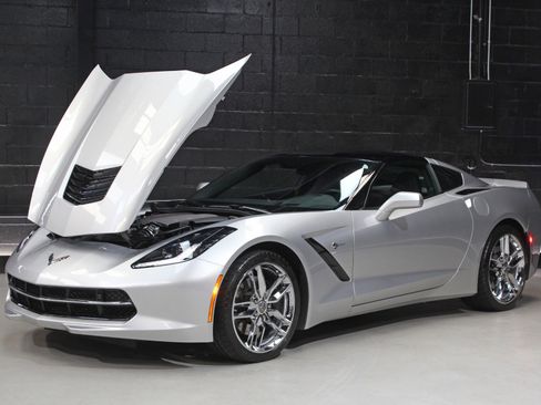 Used 2016 Chevrolet Corvette Stingray Coupe w/ 2LT Preferred Equipment Group RWD image 30