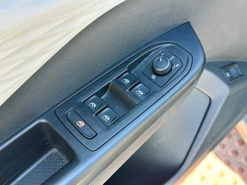 Used 2023 Volkswagen Taos S AWD/4WD image 11