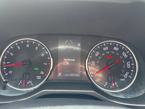 Used 2020 Toyota RAV4 XLE FWD image 22