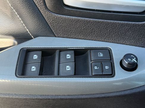 Used 2015 Toyota Sienna SE Premium FWD image 15