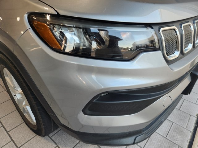Used 2022 Jeep Compass Latitude w/ Convenience Group FWD image 6