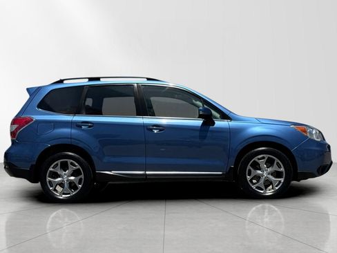 Used 2015 Subaru Forester 2.5i Touring AWD/4WD image 2