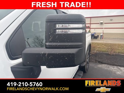 Used 2024 Chevrolet Silverado 2500 Custom w/ Custom Value Package image 19