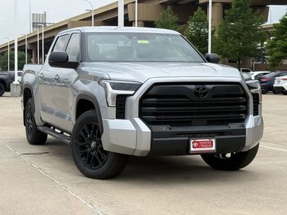 New 2026 Toyota Tundra SR5