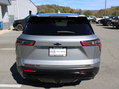 Used 2025 Chevrolet Equinox RS image 4