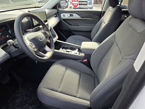 New 2026 Ford Explorer Active image 9