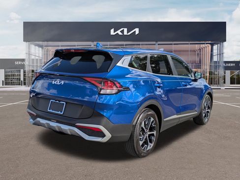 Certified 2023 Kia Sportage EX FWD image 4