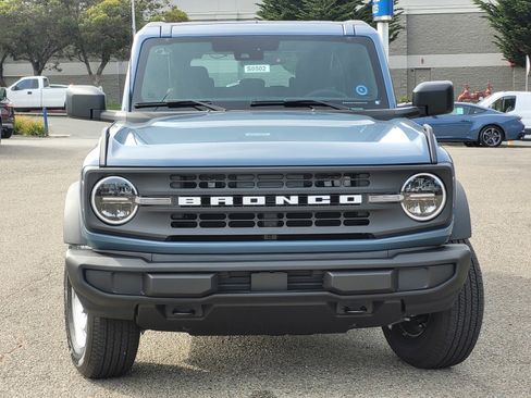 New 2025 Ford Bronco 4-Door image 3