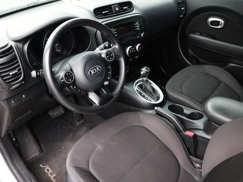 Used 2015 Kia Soul FWD image 18
