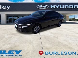 New 2026 Hyundai Elantra SE video 2