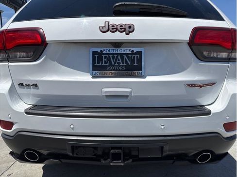 Used 2018 Jeep Grand Cherokee Trailhawk w/ Trailhawk Luxury Group AWD/4WD image 43