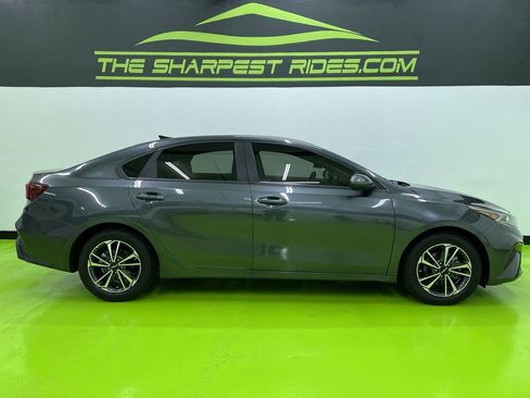 Used 2023 Kia Forte LXS FWD image 11