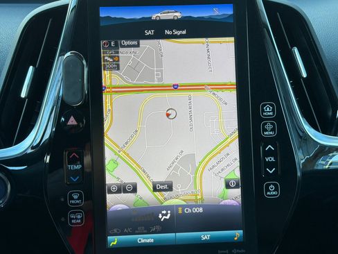 Used 2017 Toyota Prius Prime Premium image 26