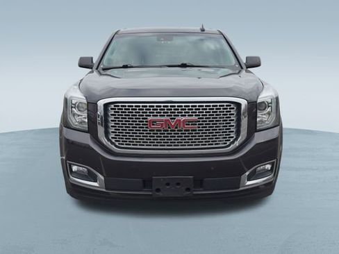 Used 2016 GMC Yukon Denali image 2