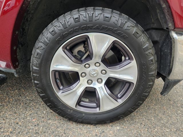 Used 2019 RAM 1500 Laramie AWD/4WD image 21