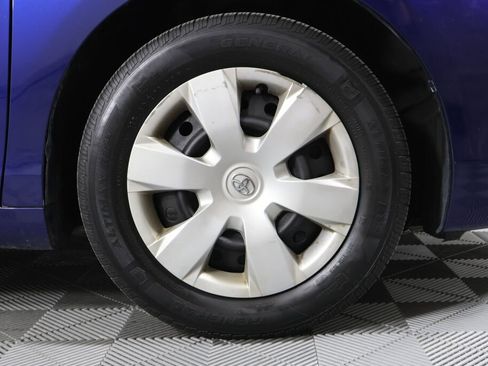 Used 2009 Toyota Camry LE image 6