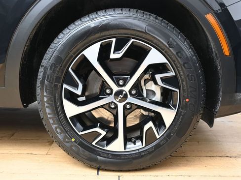 Used 2023 Kia Sportage EX AWD/4WD image 14