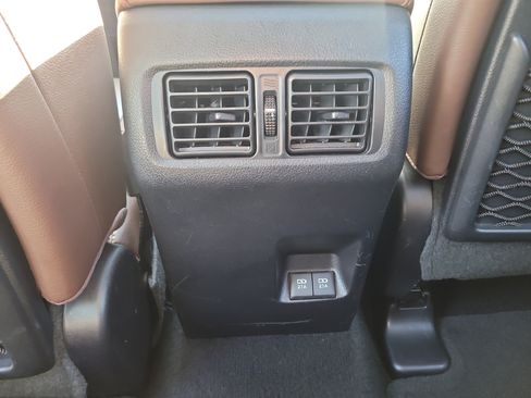 Used 2021 Toyota 4Runner Limited AWD/4WD image 17