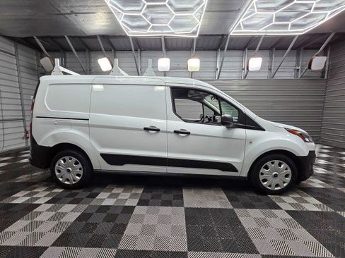 Used 2023 Ford Transit Connect XL FWD image 9