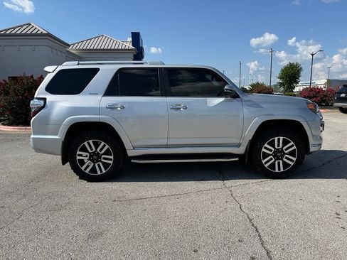 Used 2022 Toyota 4Runner Limited AWD/4WD image 8
