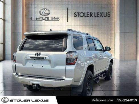 Used 2021 Toyota 4Runner SR5 Premium w/ Moonroof Package AWD/4WD image 4