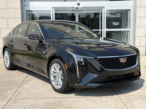 Used 2025 Cadillac CT5 Premium Luxury w/ Platinum Package AWD/4WD image 2