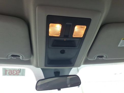 Used 2024 RAM 1500 Classic SLT AWD/4WD image 24