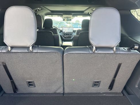 New 2026 Ford Explorer ST-Line w/ ST-Line Street Pack AWD/4WD image 6