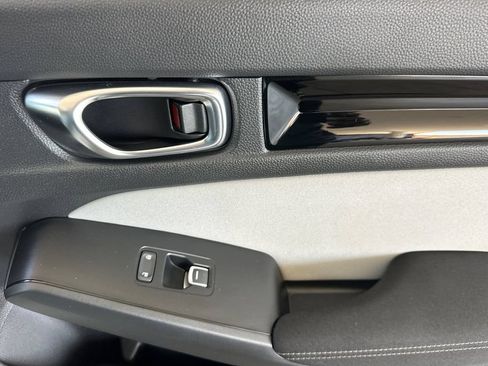 Certified 2025 Honda Civic Sport image 18