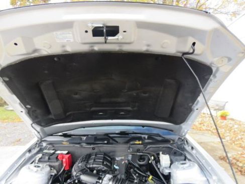 Used 2014 Ford Mustang Coupe image 25