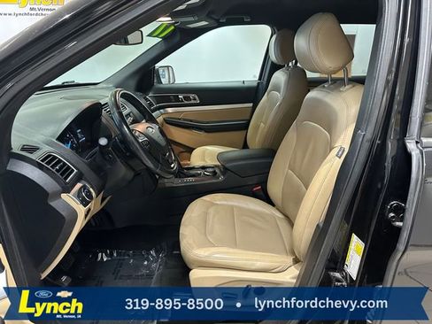 Used 2017 Ford Explorer XLT w/ Equipment Group 202A image 6