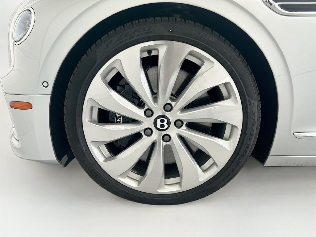 Used 2026 Bentley Flying Spur V8 AWD/4WD image 29