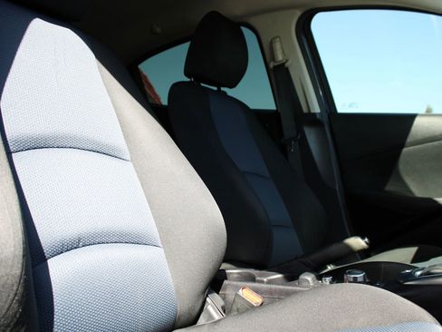 Used 2018 Toyota Yaris iA FWD image 7