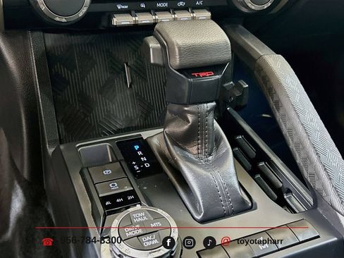 Used 2025 Toyota Tacoma TRD Off-Road AWD/4WD image 15