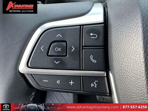 Used 2026 Toyota Highlander XSE image 26