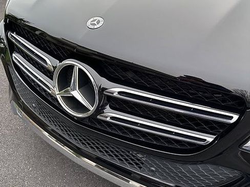 Used 2017 Mercedes-Benz GLE 350 4MATIC image 9