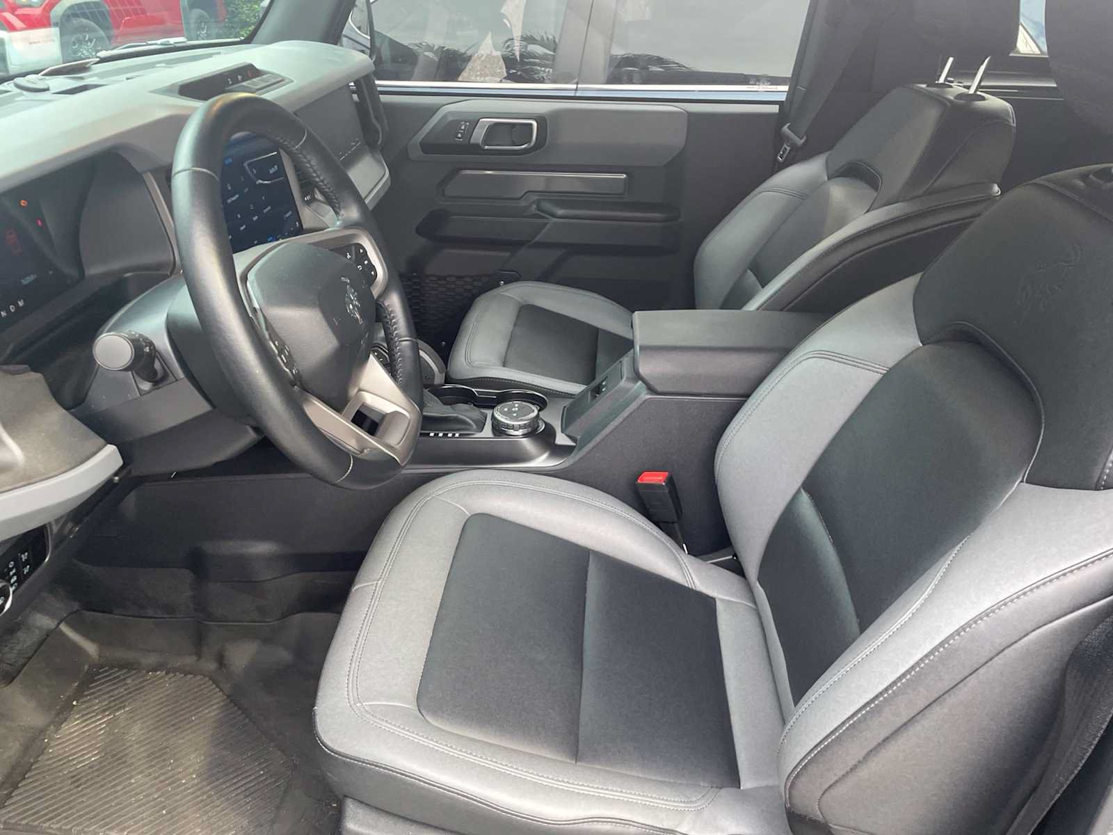 Used 2024 Ford Bronco Big Bend AWD/4WD image 2