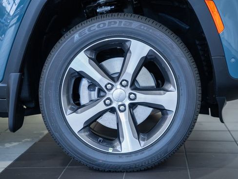 New 2026 Jeep Grand Cherokee L Limited AWD/4WD image 18