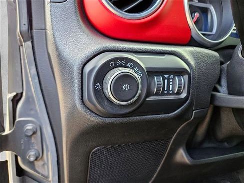 Used 2020 Jeep Wrangler Unlimited Rubicon AWD/4WD image 22
