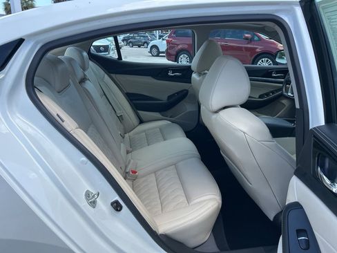 Certified 2023 Nissan Maxima Platinum w/ Sport Mat Group FWD image 48