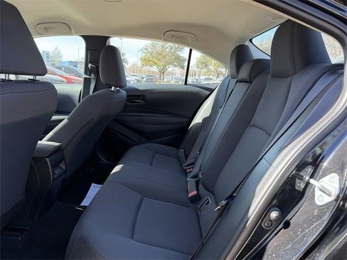 Certified 2025 Toyota Corolla LE image 25