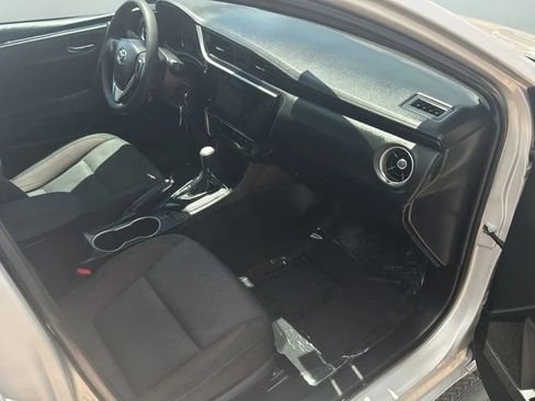 Used 2019 Toyota Corolla LE FWD image 39