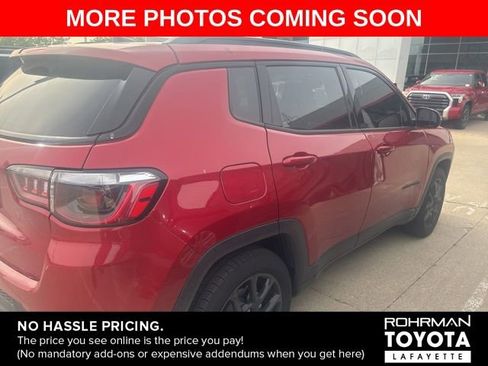 Used 2026 Jeep Compass Latitude AWD/4WD image 4