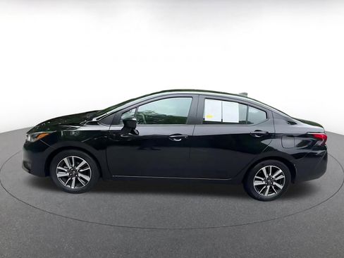 Used 2025 Nissan Versa SV FWD image 9