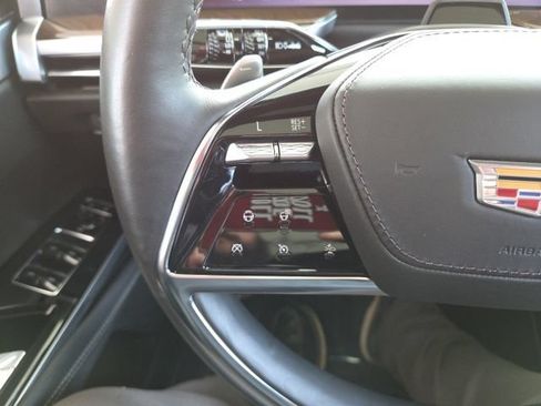 Used 2025 Cadillac Escalade Sport Platinum AWD/4WD image 12