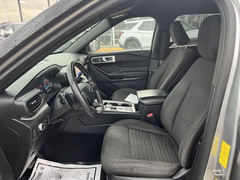 Used 2020 Ford Explorer XLT RWD image 16