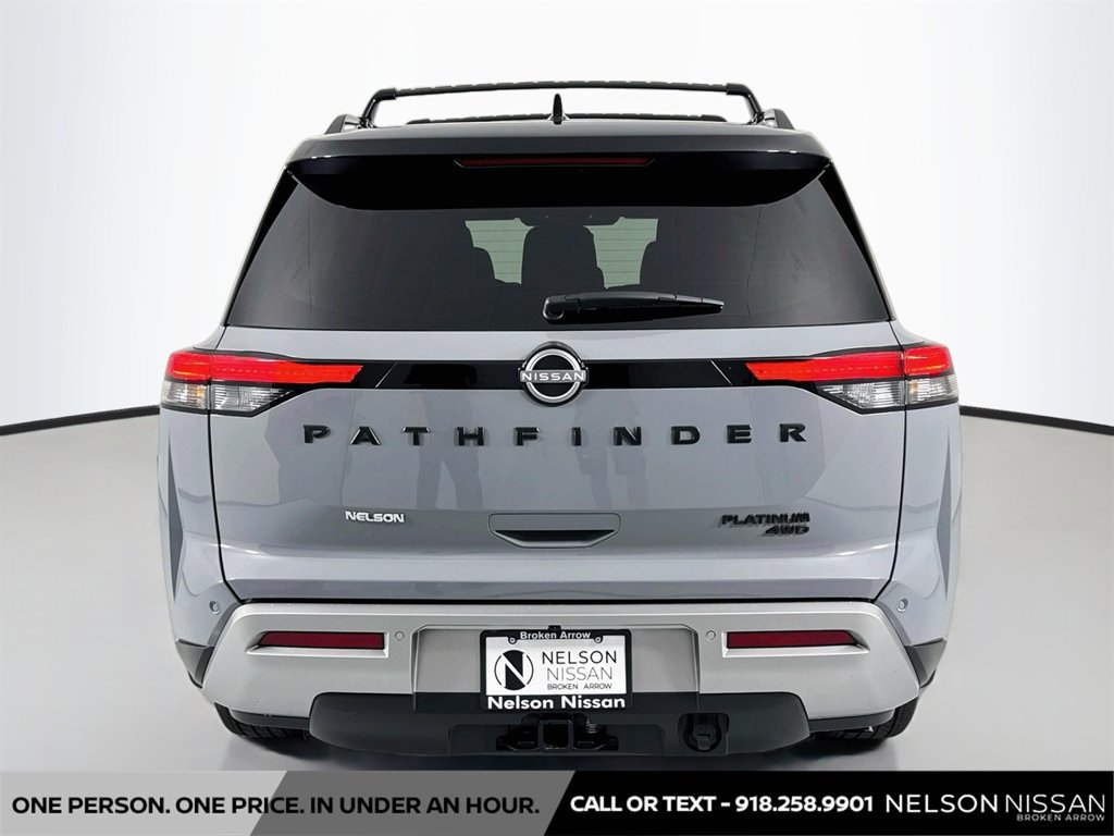 Certified 2025 Nissan Pathfinder Platinum w/ Black Appearance Package AWD/4WD image 6